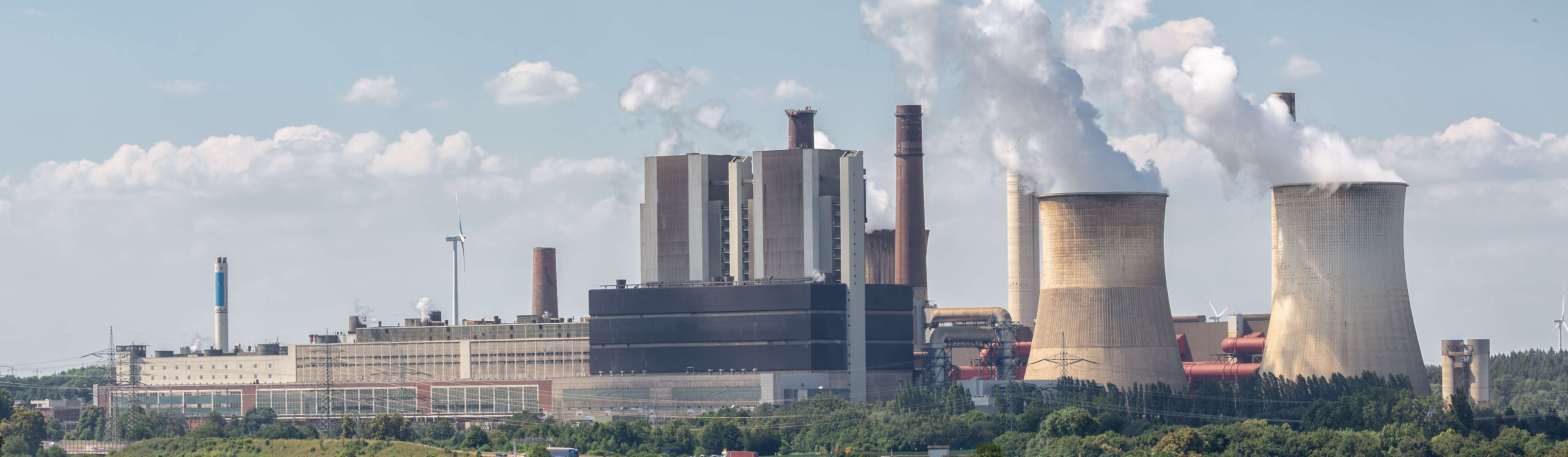 摄图网_307165861_德国褐煤矿因登左近火力发电厂（企业商用）.jpg